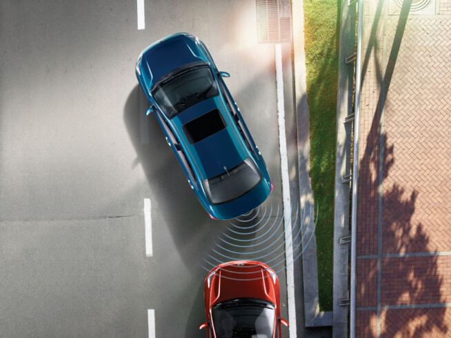 جهاز تقدير المسافه الخلفيه والتنبيه عند إيقاف السياره