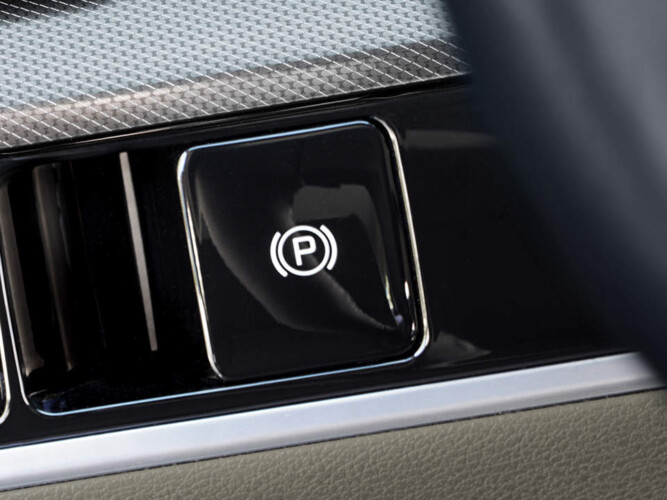 مكابح الكترونية (EPB)